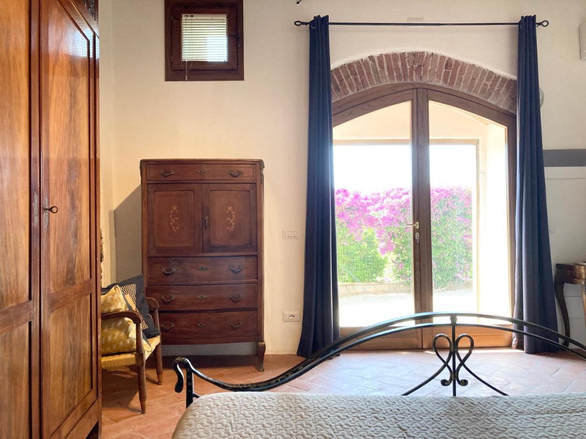 Ferienwohnung San Cerbone Porto Azzurro Exterior foto