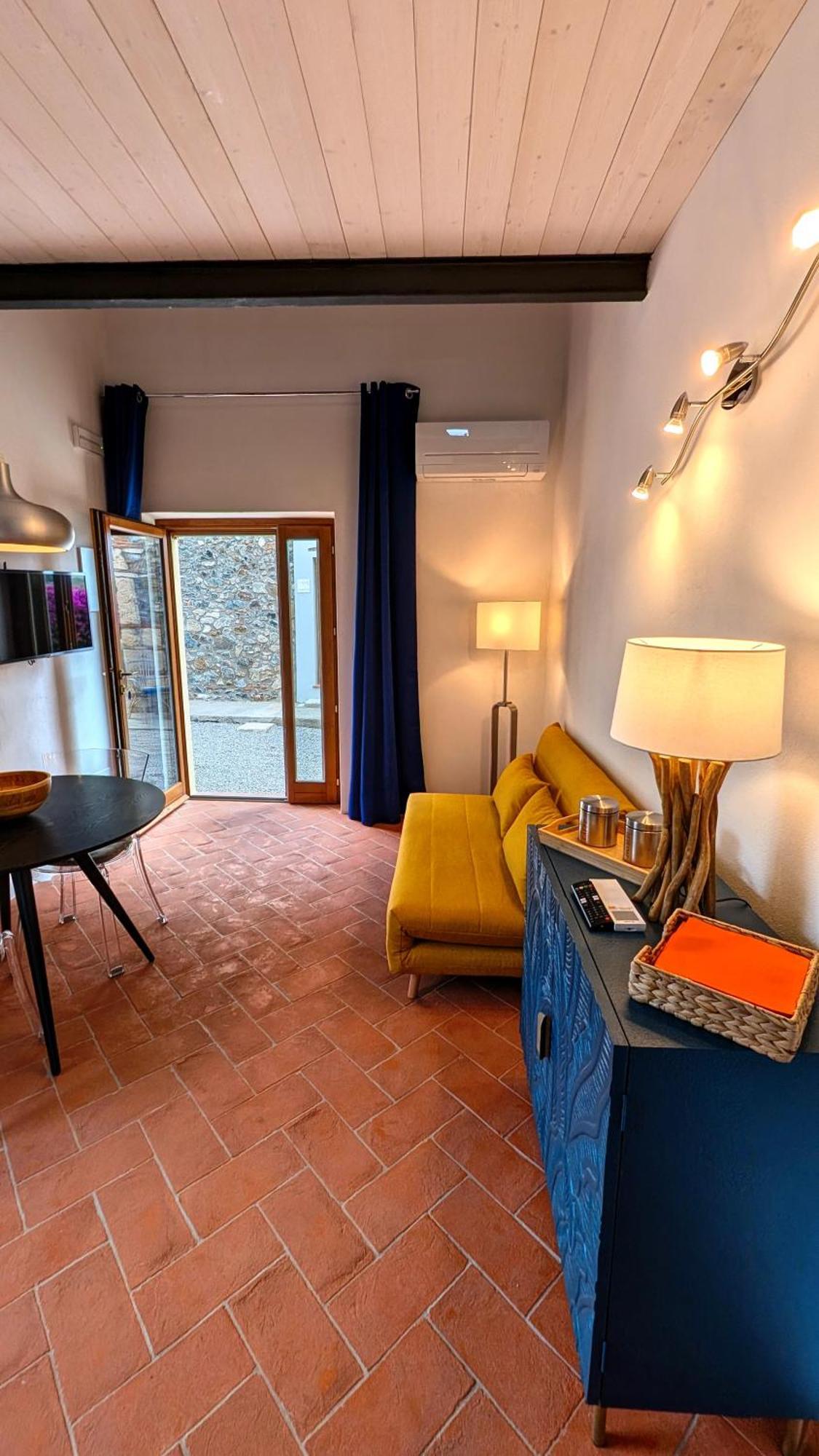 Ferienwohnung San Cerbone Porto Azzurro Exterior foto