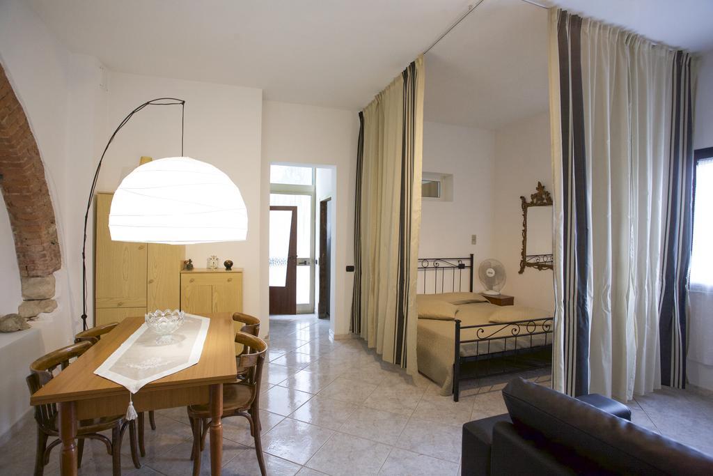 Ferienwohnung San Cerbone Porto Azzurro Exterior foto